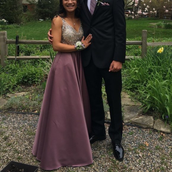 Prom Dress - Picture 6 of 7